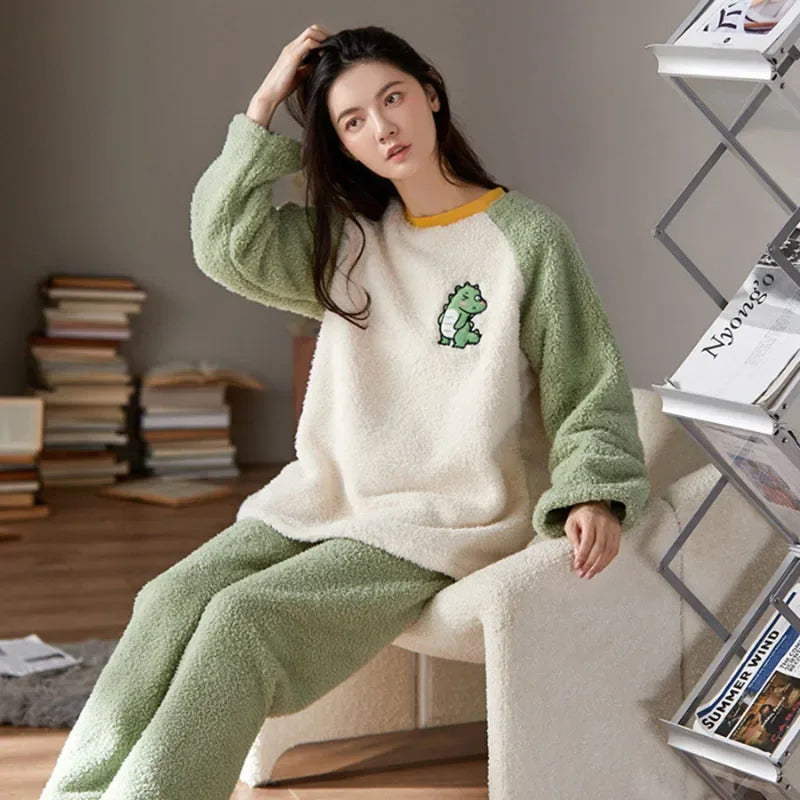 Women's Coral Velvet Pajamas™ Winter Cartoon Bear Padded Sets