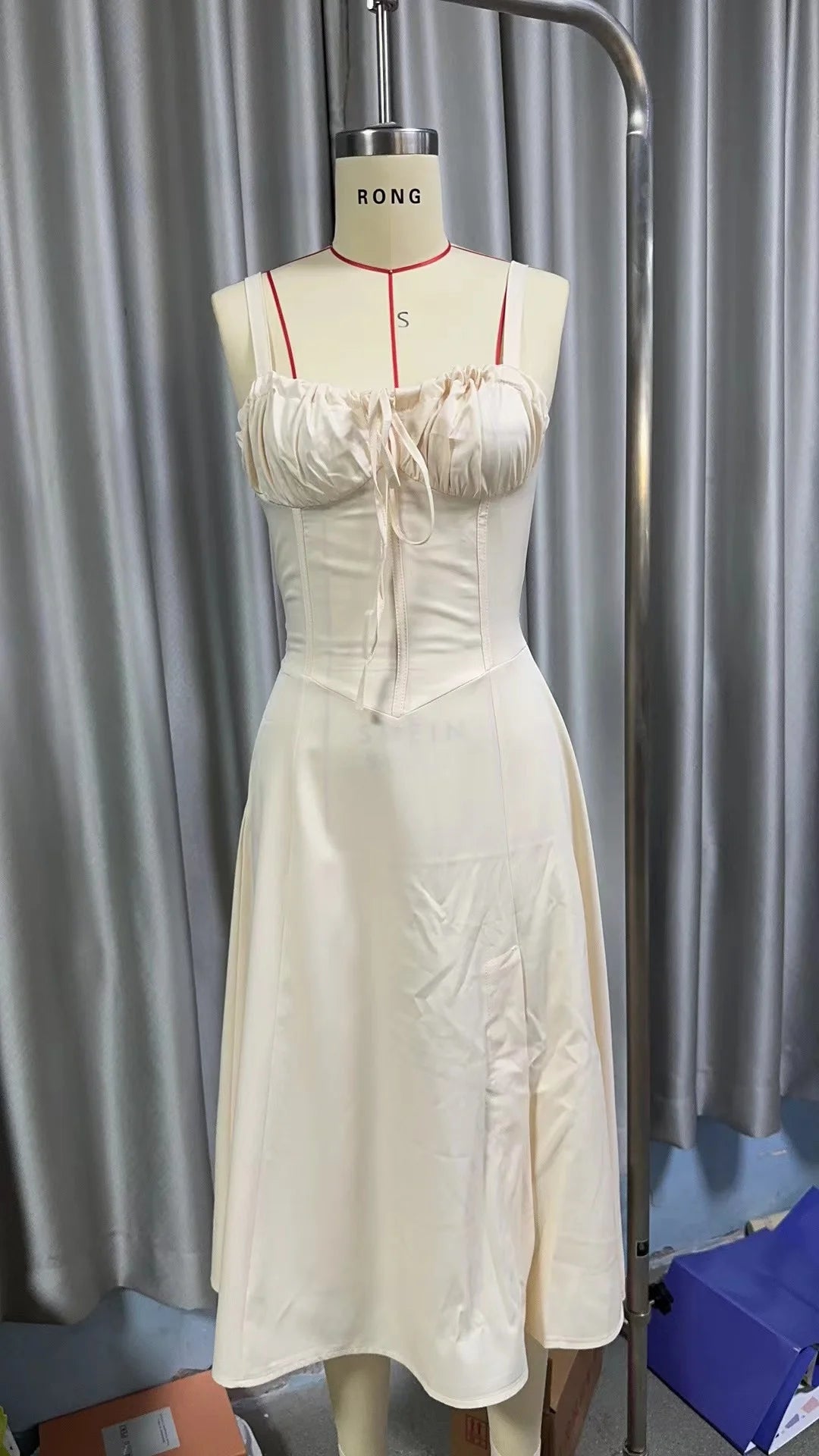 Women's Long Dresses™ Elegant Casual Tied Waist-fitted Slimming Sleeveless Side Slit Dress
