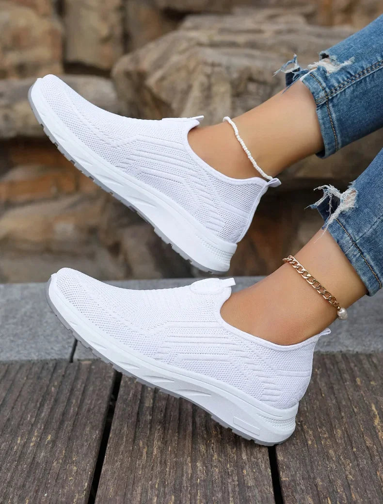 Women's Sneakers™ Lightweight Breathable Flats Slip on Casual Shoes