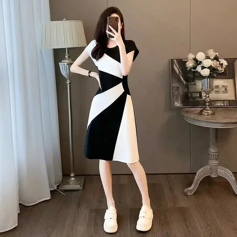 Women's Elegant Slimming Dress™ Black White Contrast Casual Dress