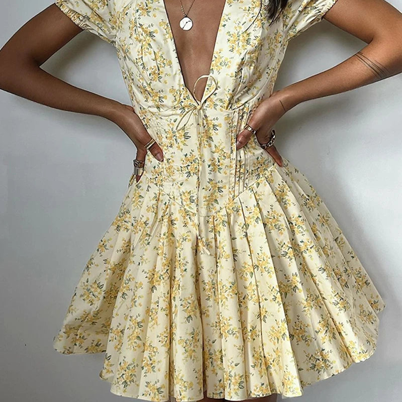 Women's Elegant Retro Print Y2K Dress™ Short sleeved Ruffled Aesthetic Dress