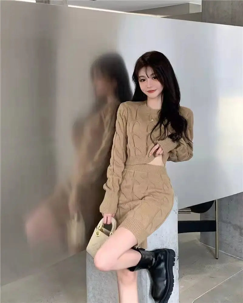 Women's Two Piece of Pullover™ Autumn/Winter Knitted Short Sweater and Skirt