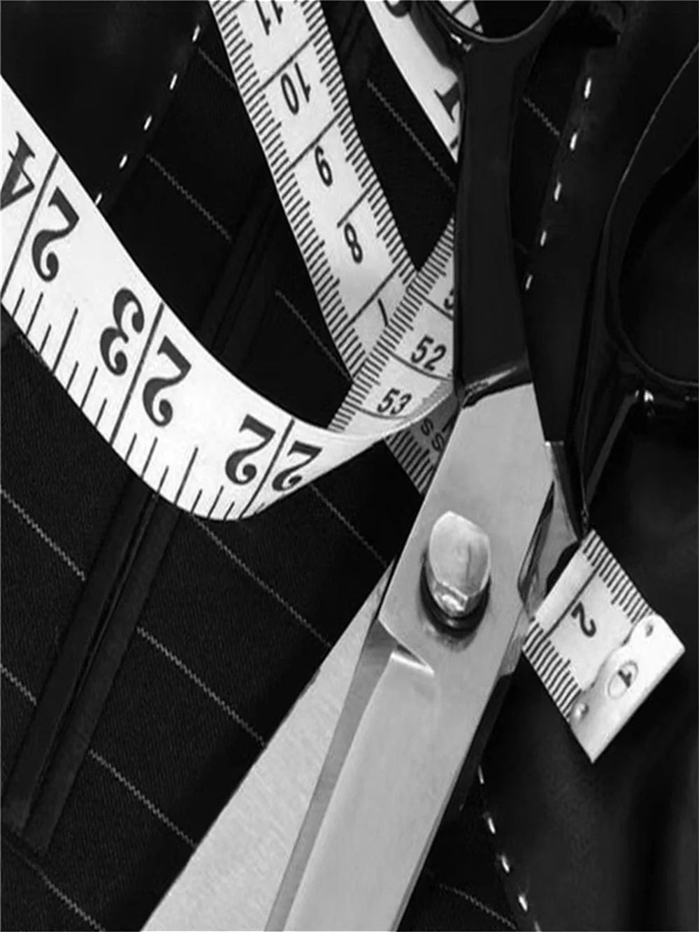 Men's 3 Pieces Italian Fashion Set™ Long Tail Coat Groom Prom Tuxedos (Jacket +Pants +Vest)