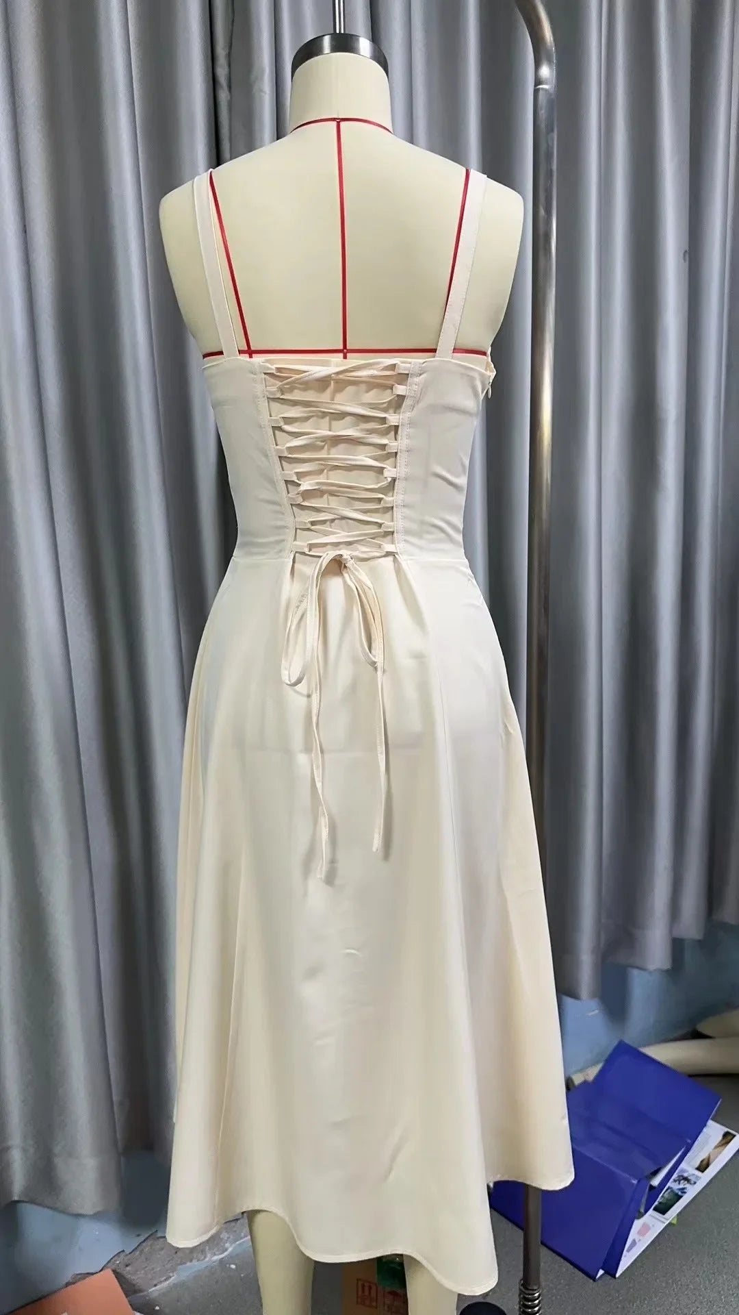 Women's Long Dresses™ Elegant Casual Tied Waist-fitted Slimming Sleeveless Side Slit Dress
