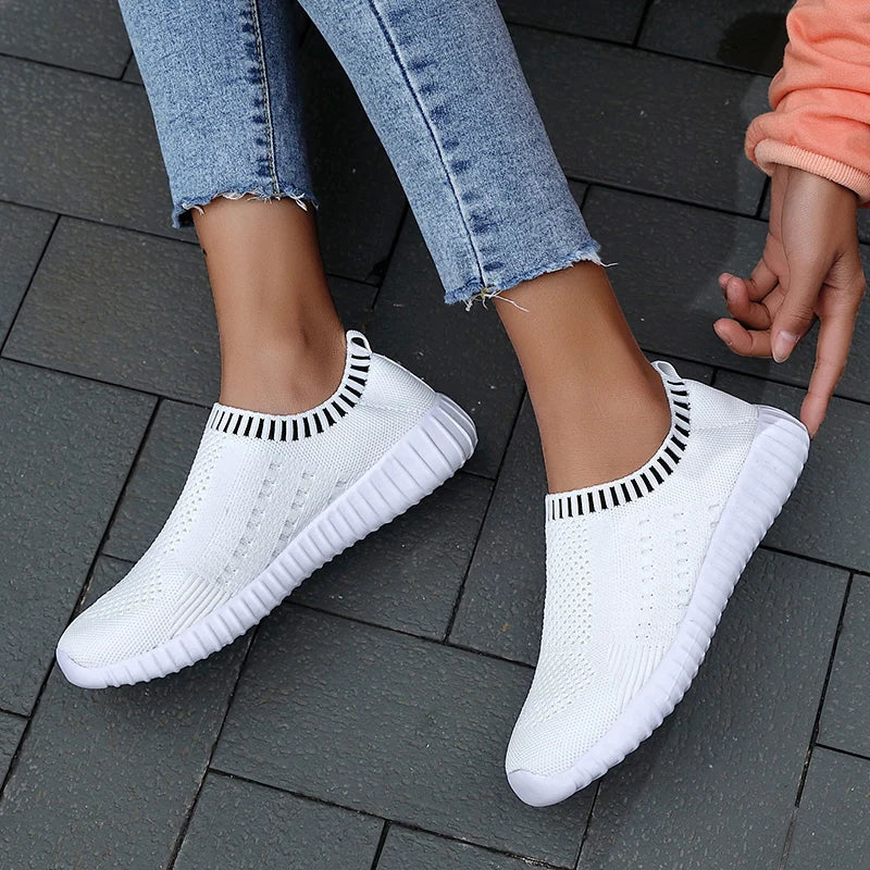 Women's Shoes™ Ultra Light Running Breathable Sports Sneakers