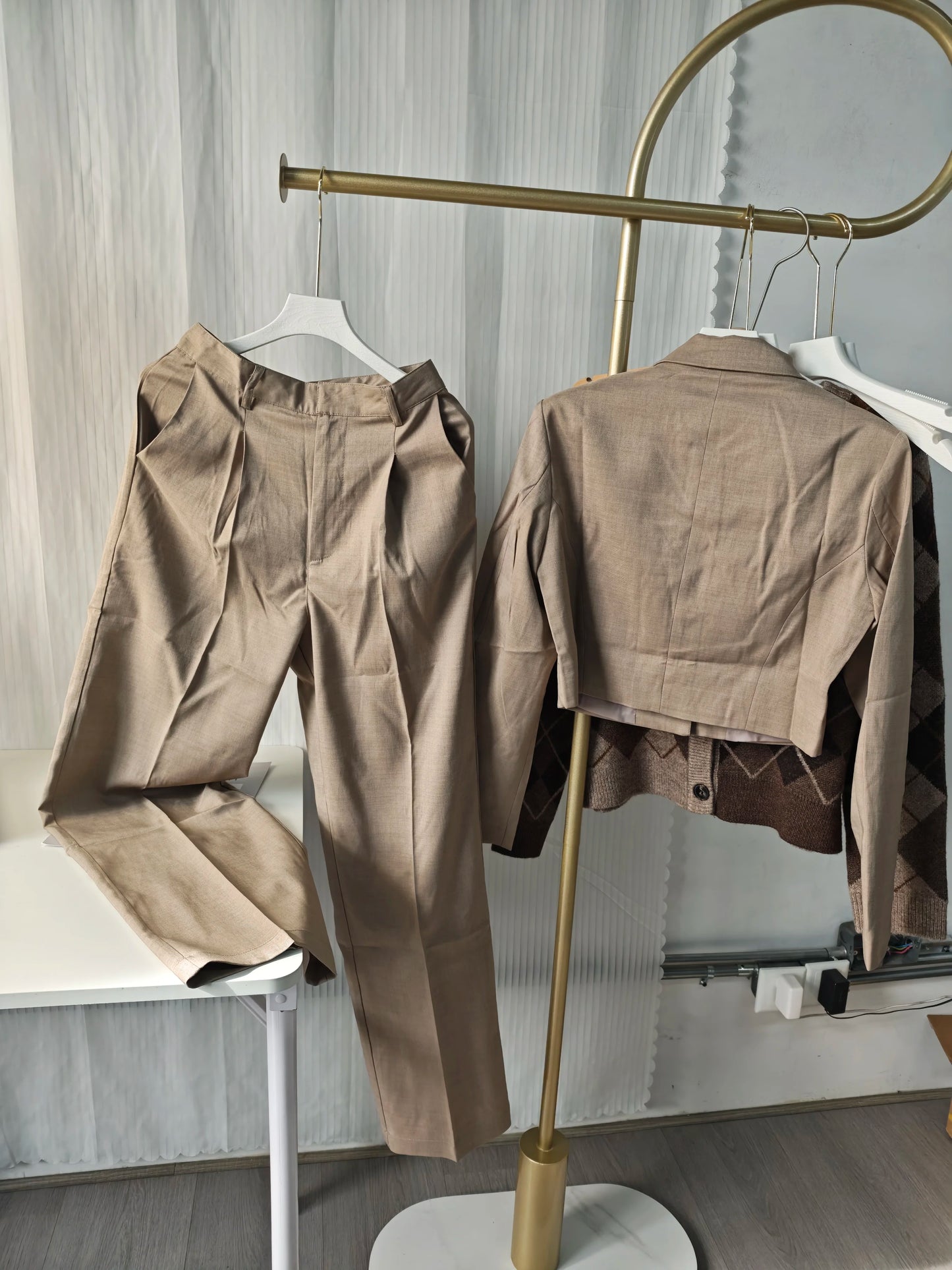 Women's Suits™ Short Jackets  & Chic Wide Leg Pants Set