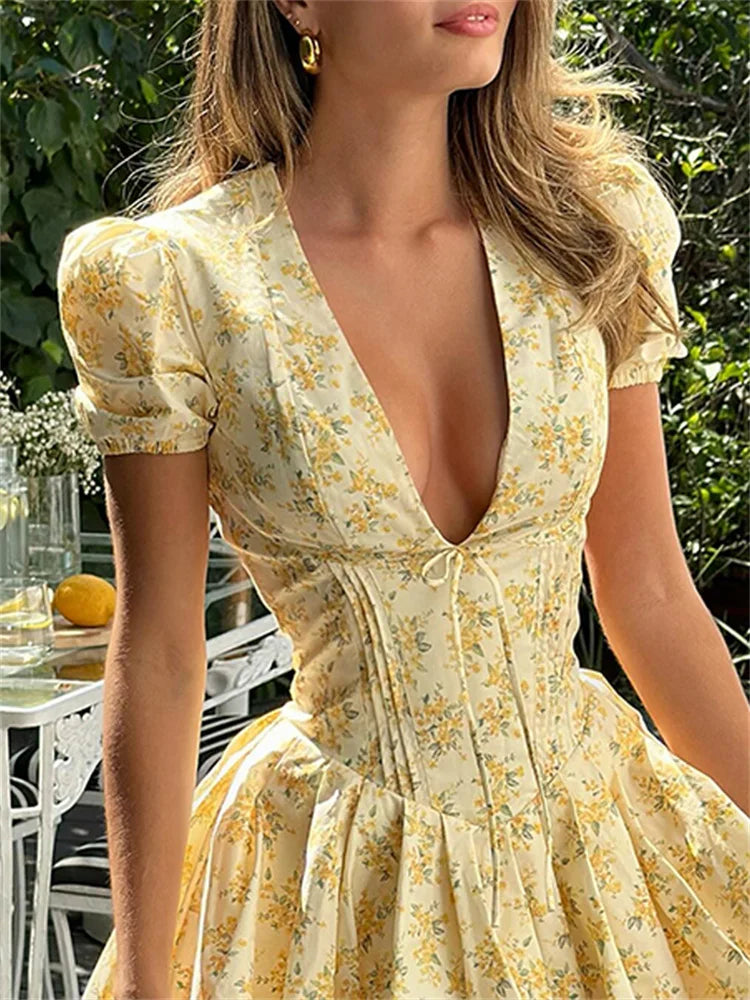 Women's Elegant Retro Print Y2K Dress™ Short sleeved Ruffled Aesthetic Dress
