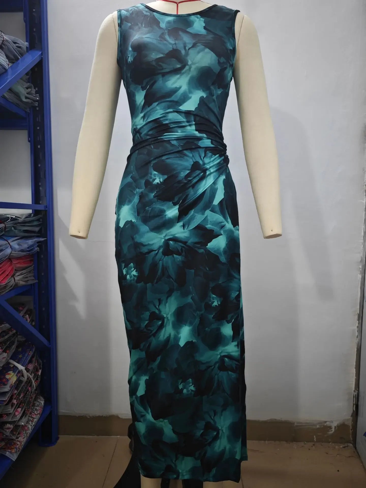 Women's Fashionable Long Dress™ Slimming Sleeveless Tight Bottom Split Dress